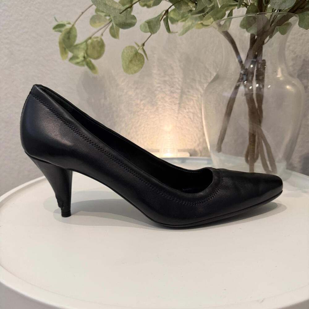 Prada Black Leather Mid Heel Pumps